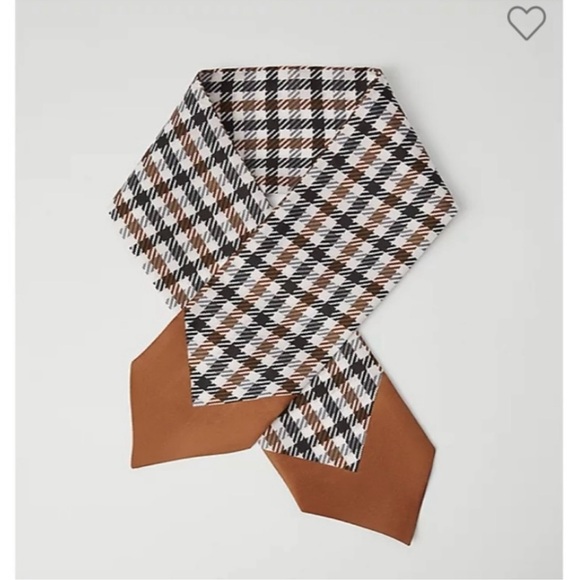 Ann Taylor checked skinny silk scarf size 33.5” by 4” - Picture 3 of 11